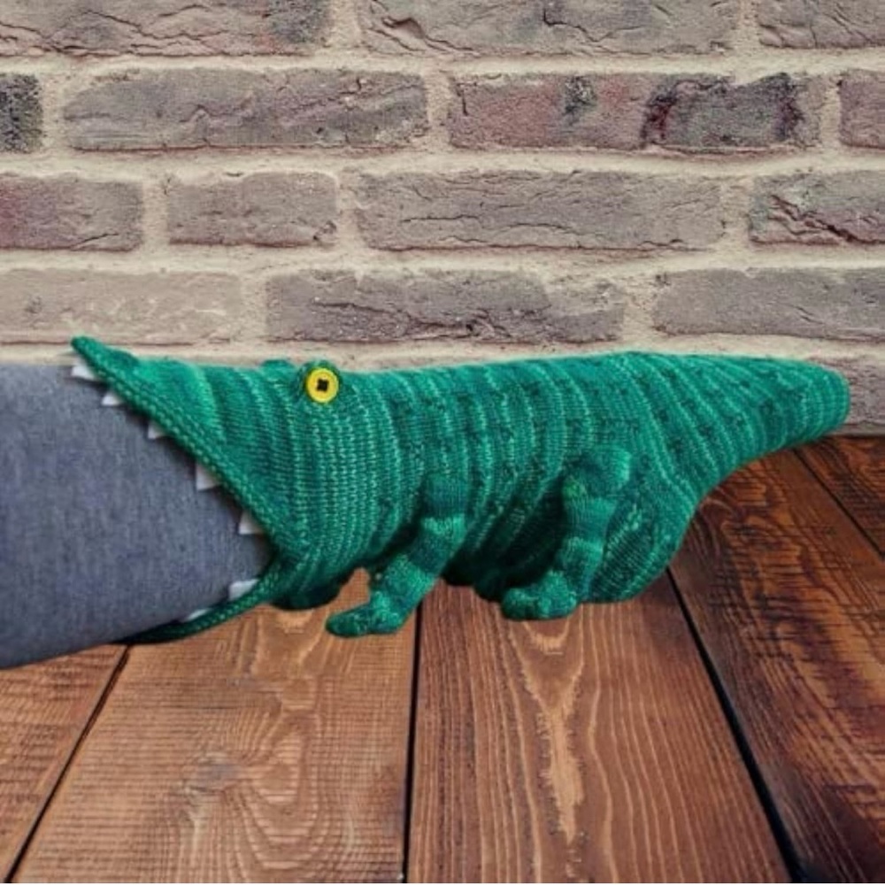 Alligator Chomp Socks